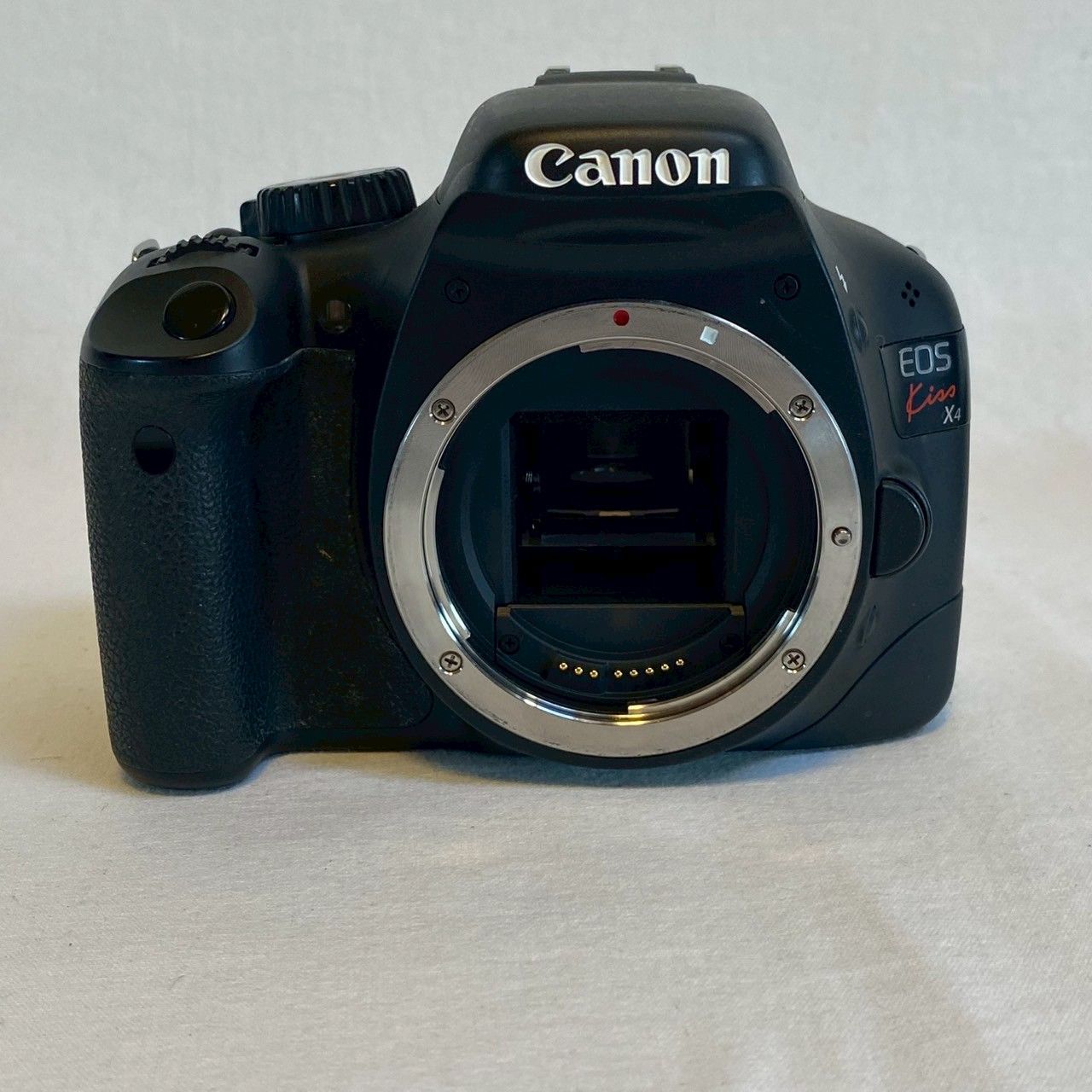 動作良好】Canon/EOS/Kiss/X4/デジタル一眼レフ/ボディ本体/箱付き/No