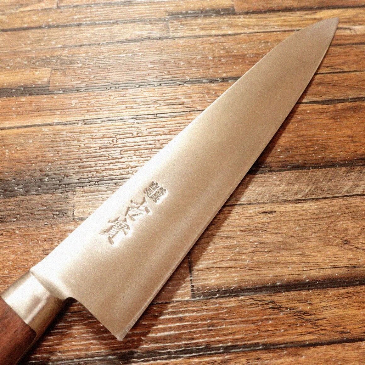 吉實　牛刀 包丁　日本鋼　刃渡り21cm 吉實 牛刀 研ぎ済 万能包丁 日本鋼 吉実 210mm - メルカリ