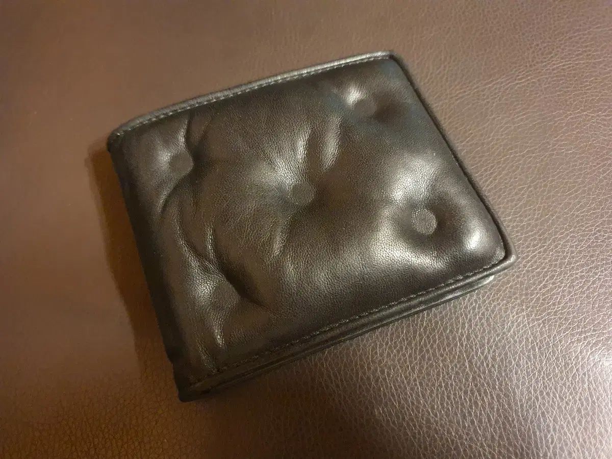 付属品完備✨️マルジェラ レザー三つ折り財布 グラムスラム カレンダー シルバー 付属品完備】マルジェラ レザー三つ折り財布 グラムスラム カレンダー