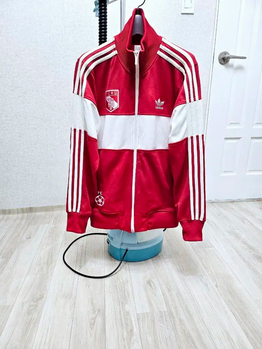 （ 95 100 ） adidas(アディダス) ファイヤーバード ペルー 赤と白 トラックジャージ