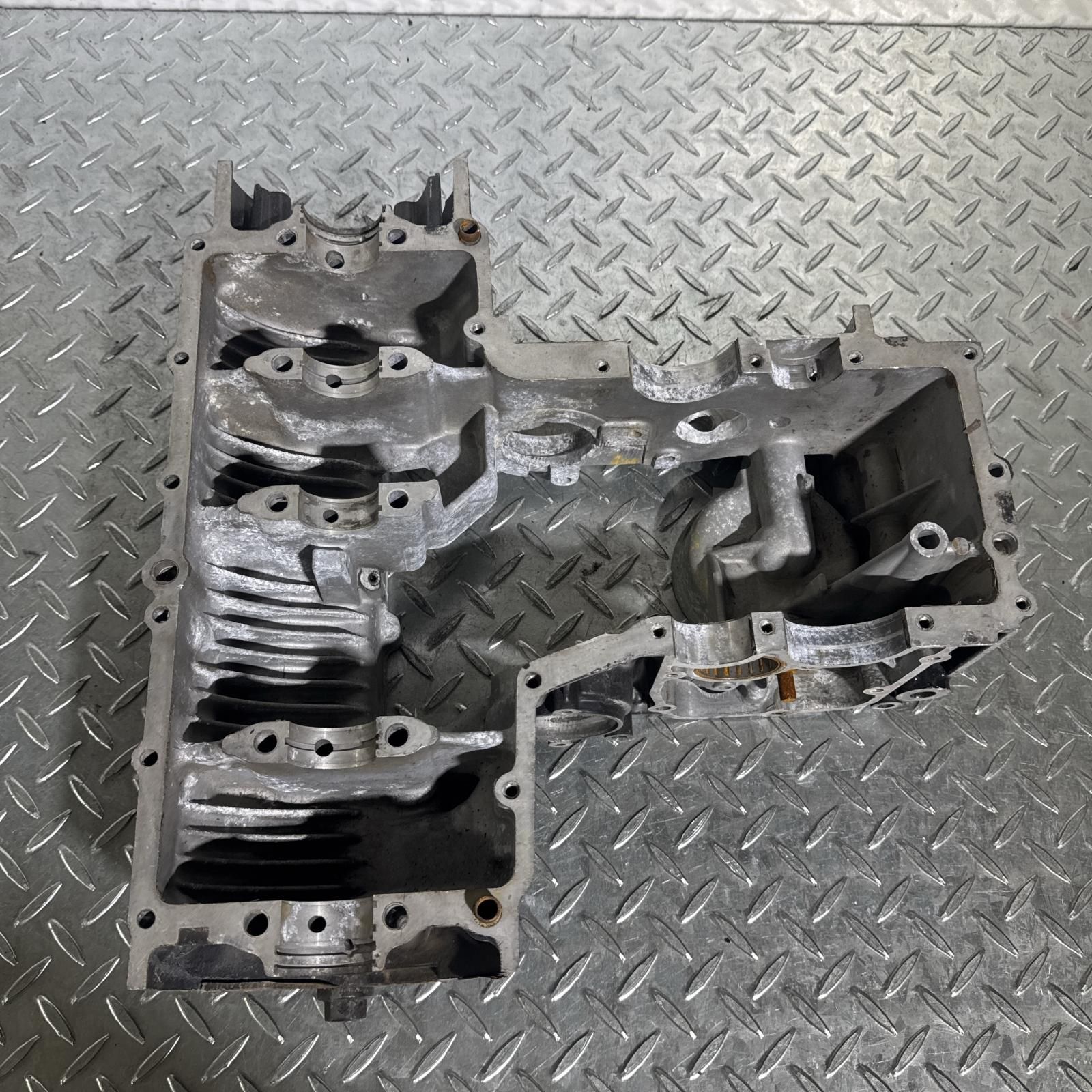 KAWASAKI Z400FX/Z400J/Z550FX クランクケース 下側 カワサキ KAWASAKI Z400FX/Z400J/Z550FX クランクケース 下側 カワサキ