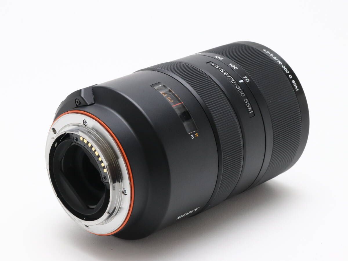 70-300mm F4.5-5.6