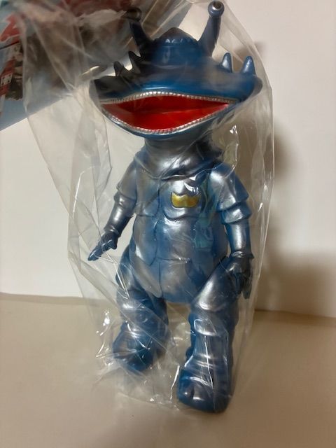 ブルマァクの怪獣シリーズ カネゴン 復刻版（ブルー） - メルカリ