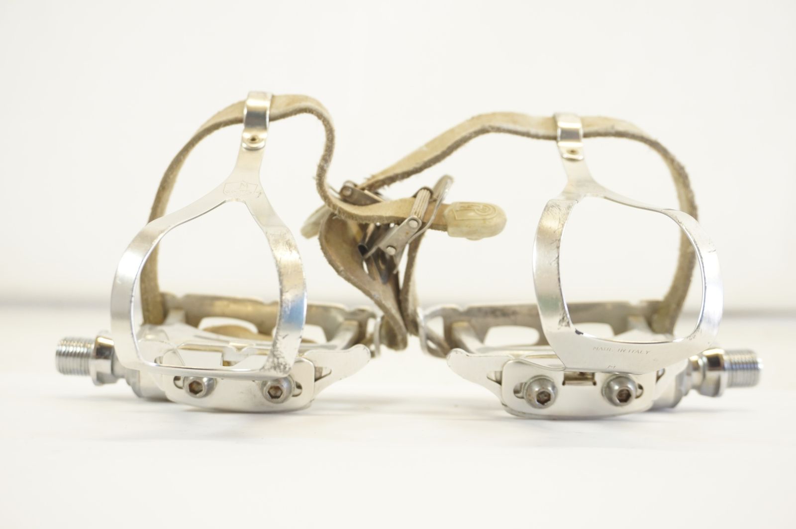 CAMPAGNOLO カンパニョーロ