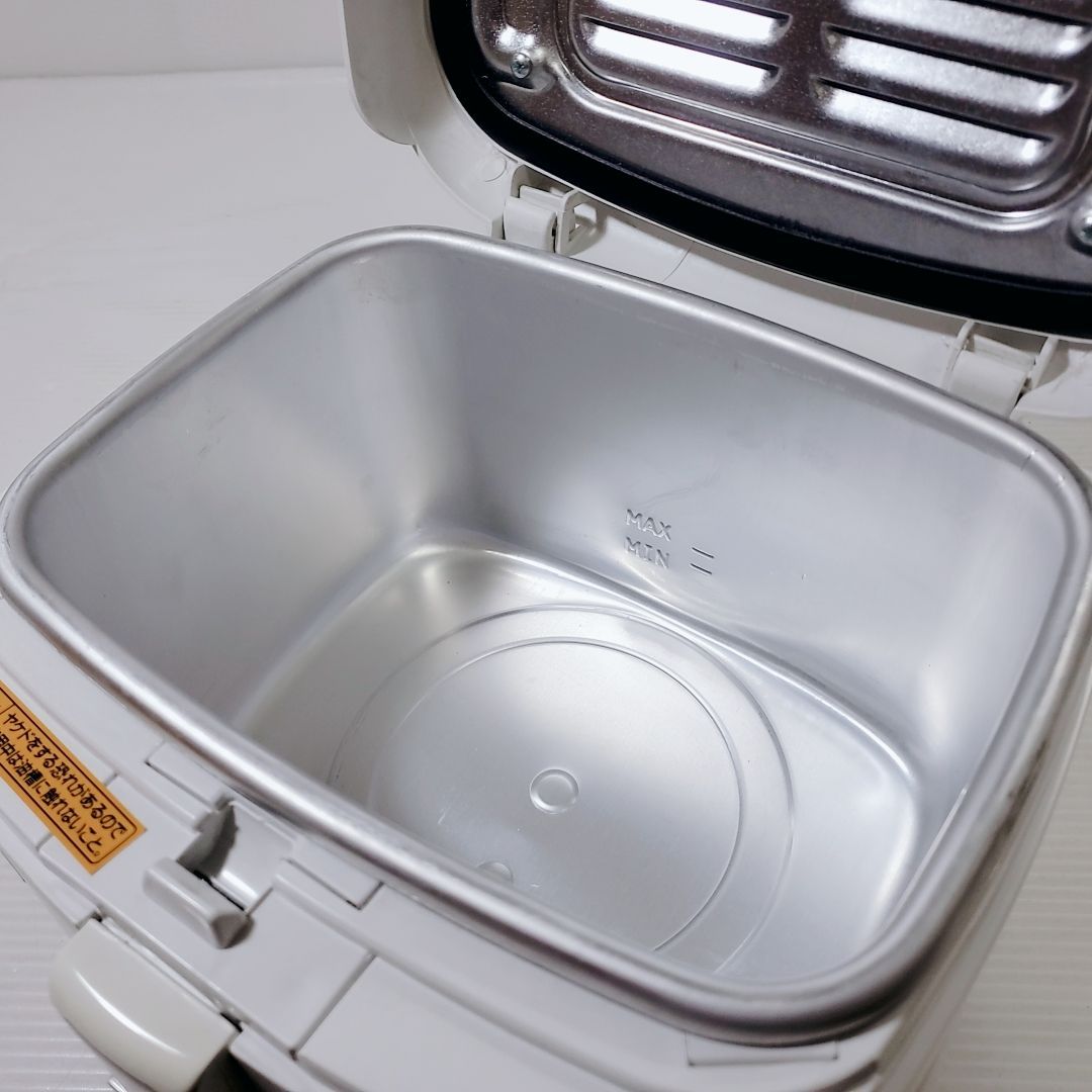 新品！ DeLonghi 電気フライヤー ステンレス 新品！ DeLonghi 電気フライヤー ステンレス