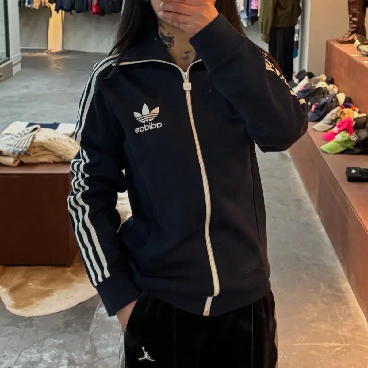 SJ adidas アディダス ヨーロッパ ネイビー トラックトップス ジャージ A257
