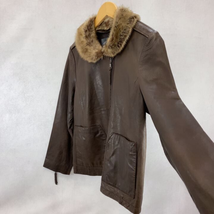 ファー取り外し