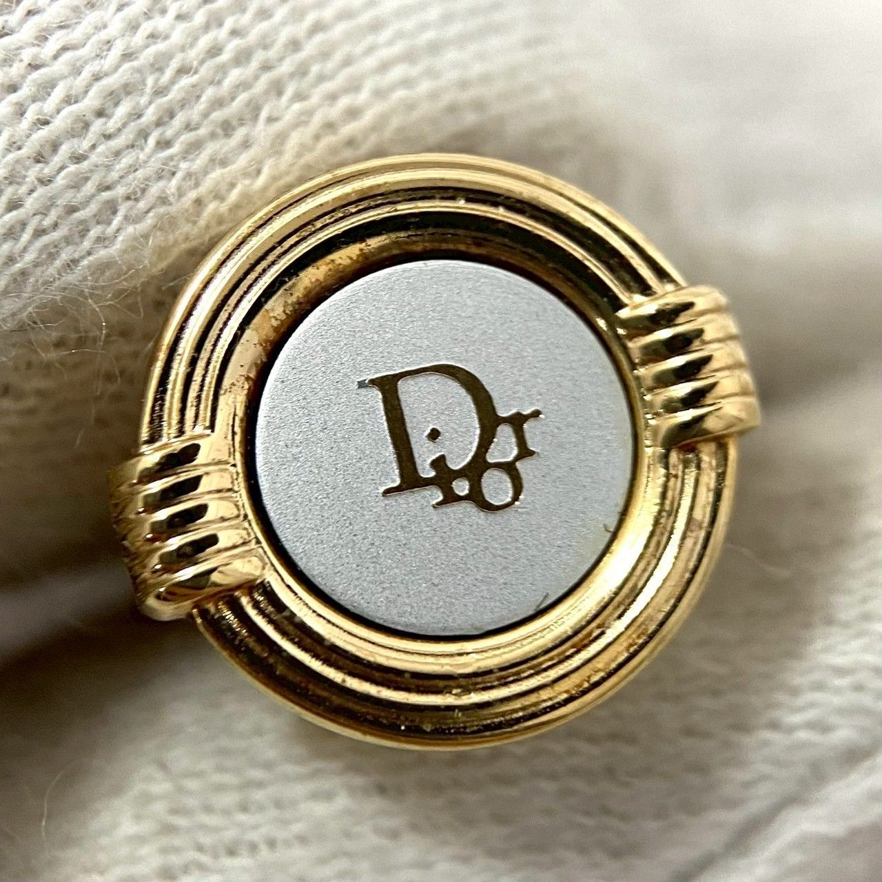 美品✨クリスチャンディオール✨カフスリンクス✨ボタン✨タイタックピン✨ロゴ✨金 Dior】ロゴ タイピン シルバーカラー ゴールド/金カラー
