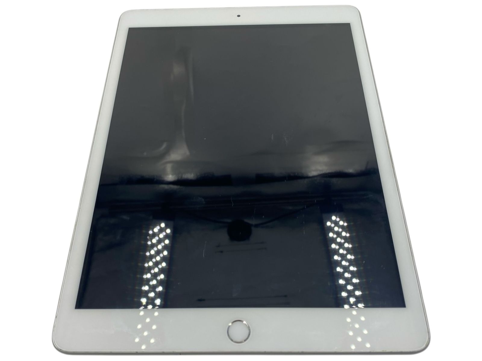 iPad 第8世代 シルバー アップルApple Apple iPad (8th Generation