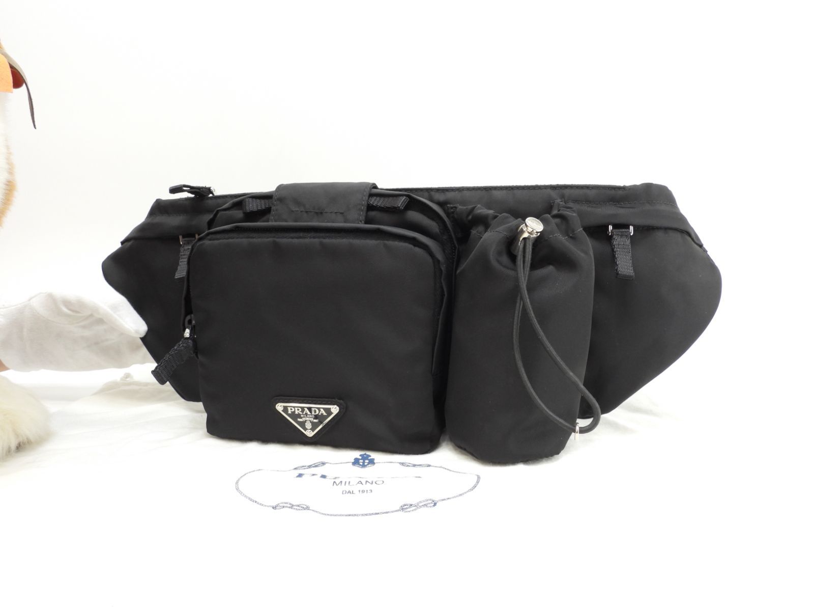【美品✨】PRADA プラダ　ウエストバッグ　ナイロン　ボディーバッグ　黒 プラダ ボディバッグ中 ナイロン 黒 ウエストバッグ ヒップ