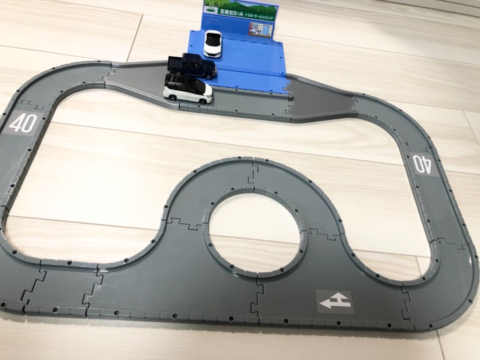 見逃し厳禁！おトクな トミカ システム メルカリ - 分岐パーツ2個（自作品） 道路 対応 ミニカー
