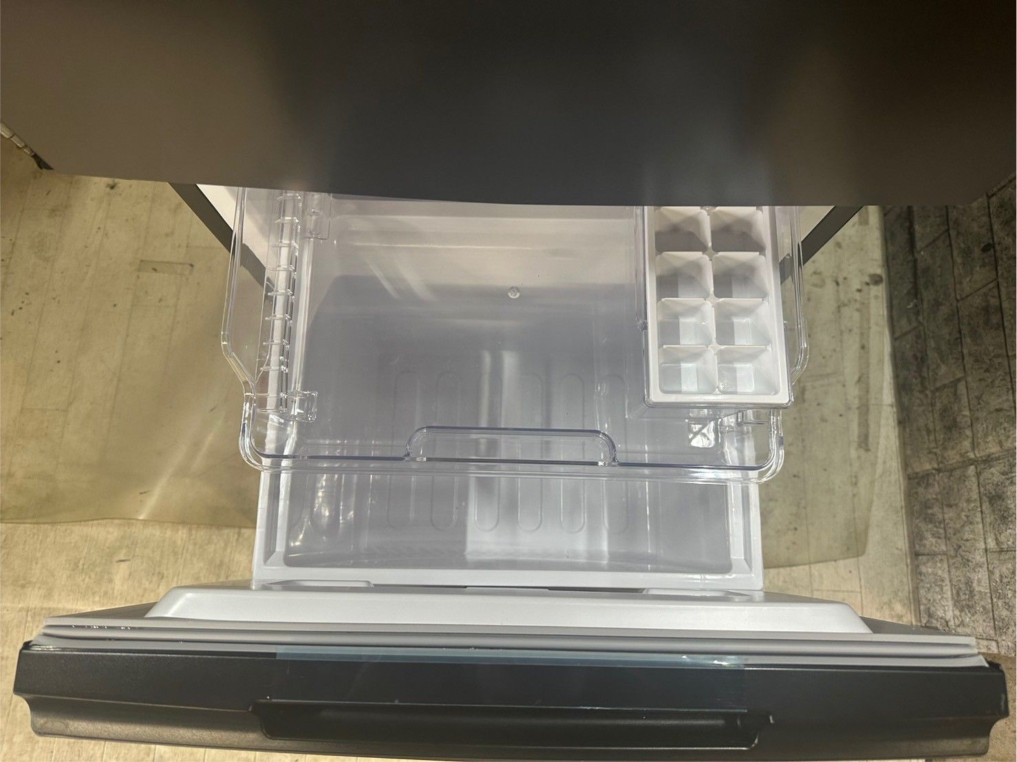 高年式】大阪送料無料☆3か月保障付き☆冷蔵庫☆シャープ☆2ドア☆2024