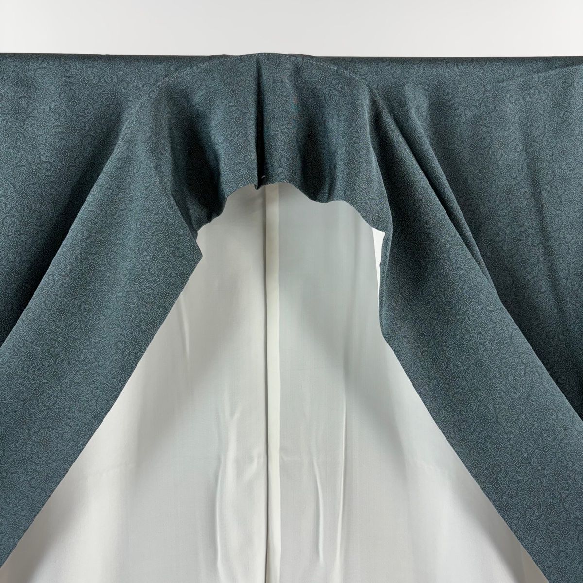 平和屋着物○上質な小紋 紬地 段違い文 正絹 逸品 AAAT0560zg 平和屋