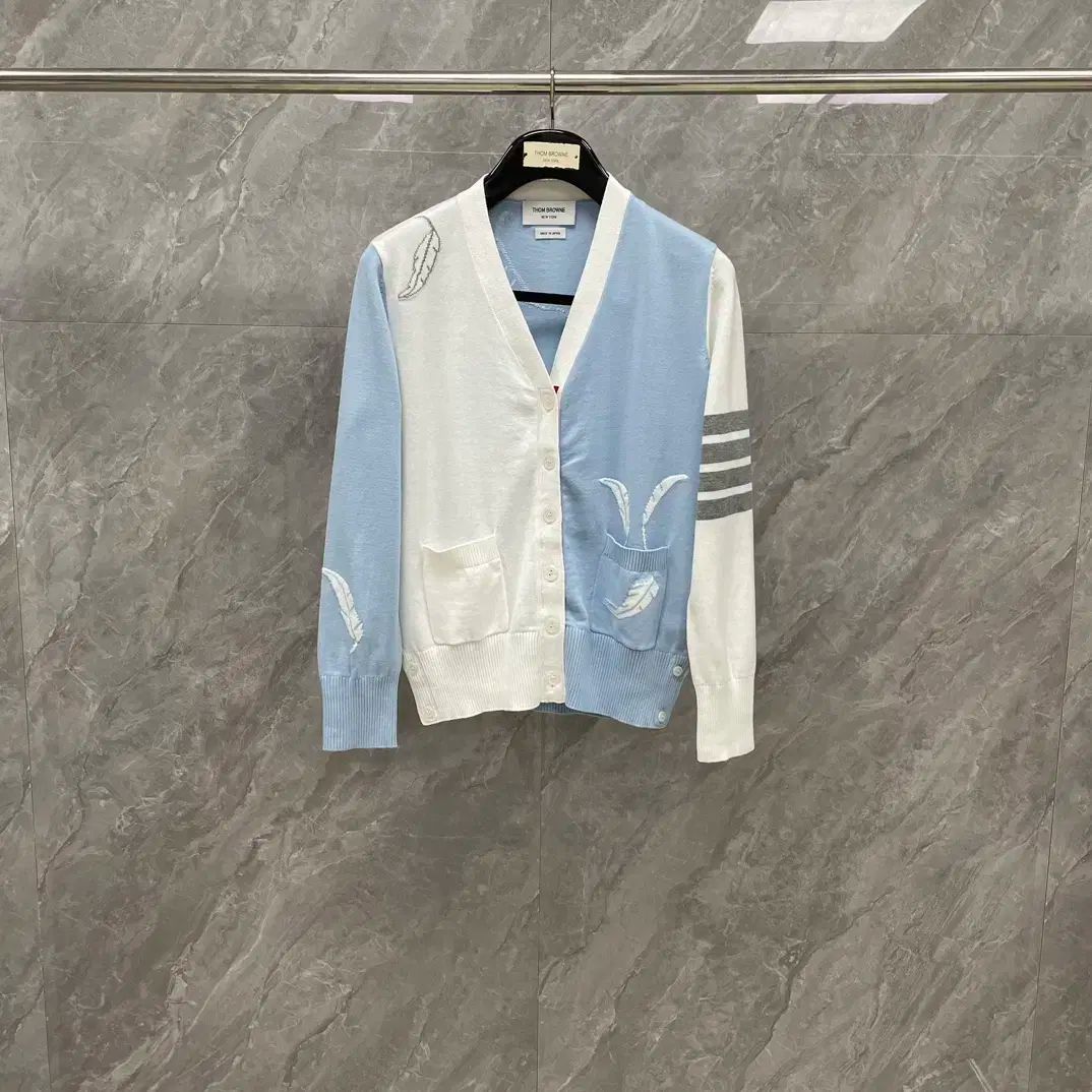 レレ様予約済み　THOM BROWNE アイボリー カーディガン 中古・古着通販】THOM BROWNE. NEW YORK (トムブラウン