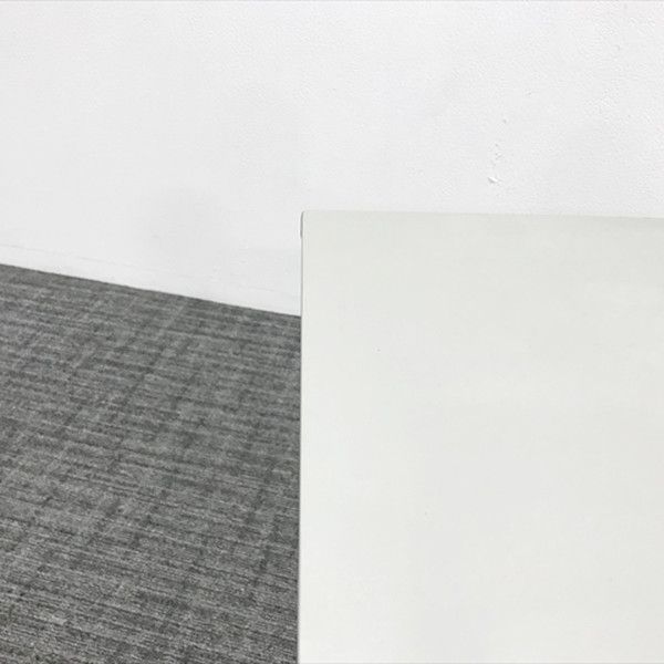 ミーティングテーブル