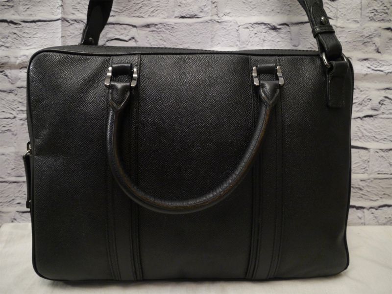 BURBERRY A4収納可　ビジネス ハンドバッグ サフィアーノレザー 黒 BURBERRY A4収納可 ビジネス ハンドバッグ サフィアーノレザー 黒