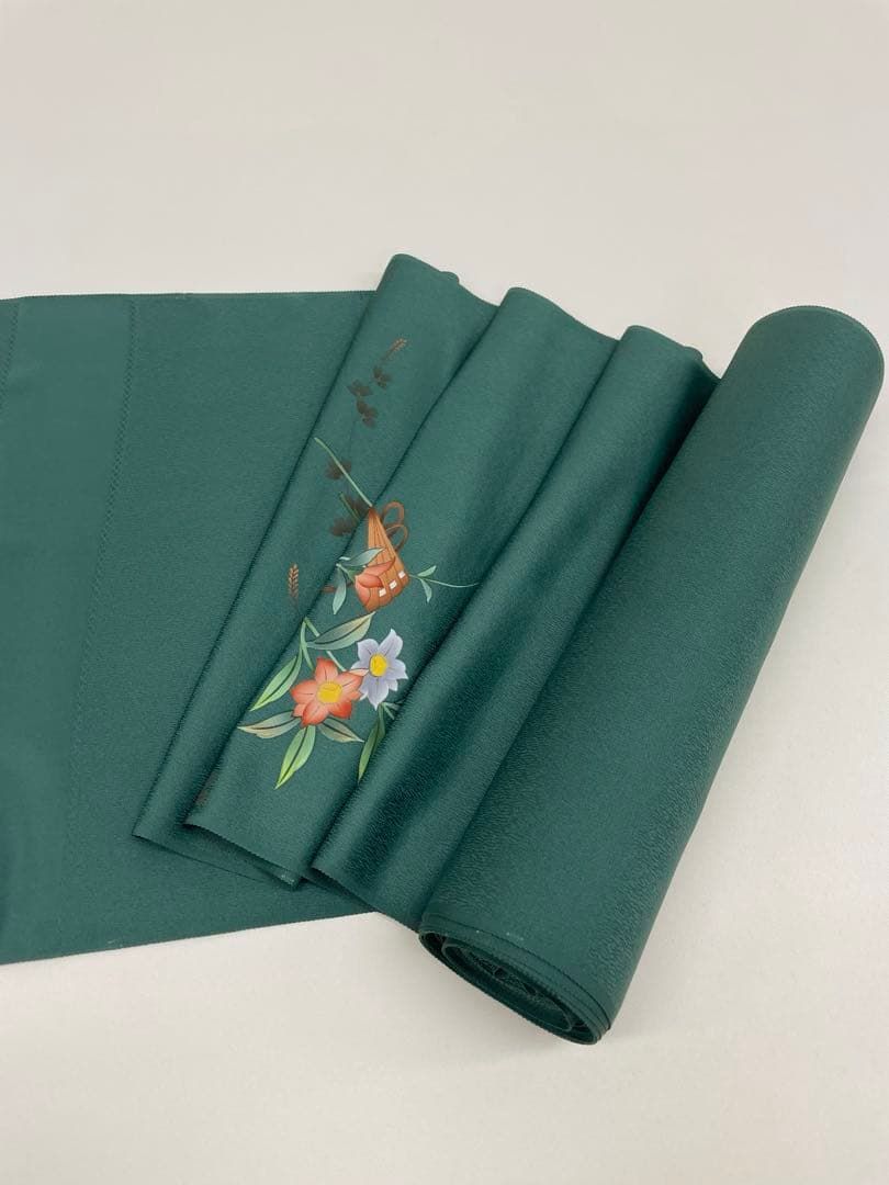 付け下げ 紋意匠 ストレートグリーン色 正絹 反物 - メルカリ