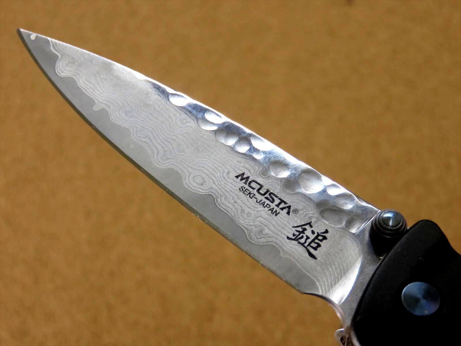 関の刃物 ナイフ フュージョン 7.5cm (75mm) エムカスタ MCUSTA ダマスカス33層 VG-10 アルミハンドル 折りたたみナイフ  クリップ付 日本製 - メルカリ