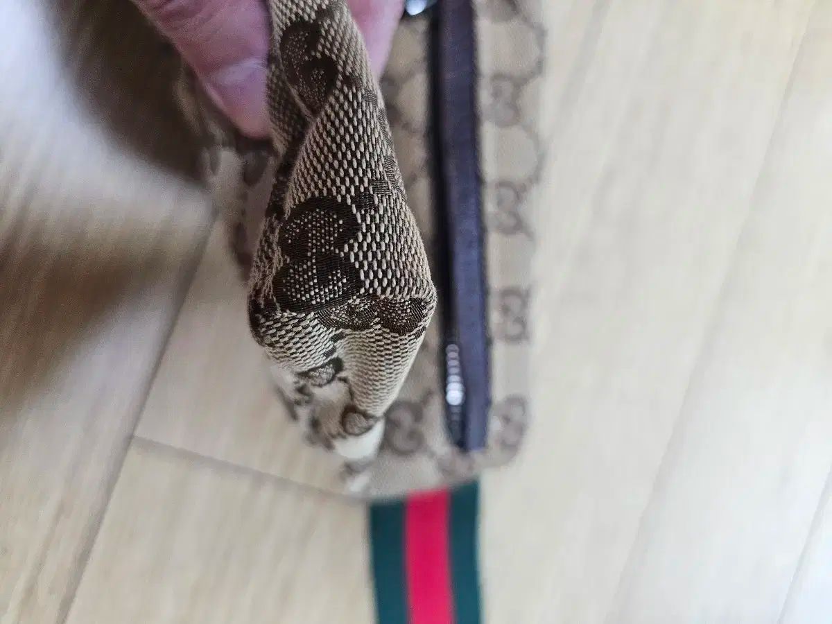 グッチヒップ