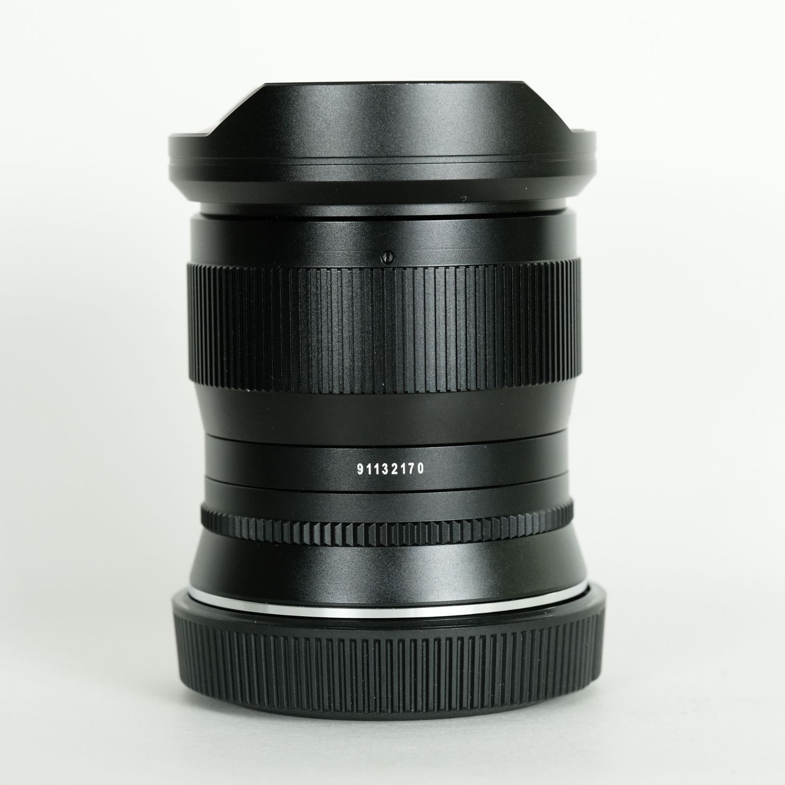 11mm F2.8