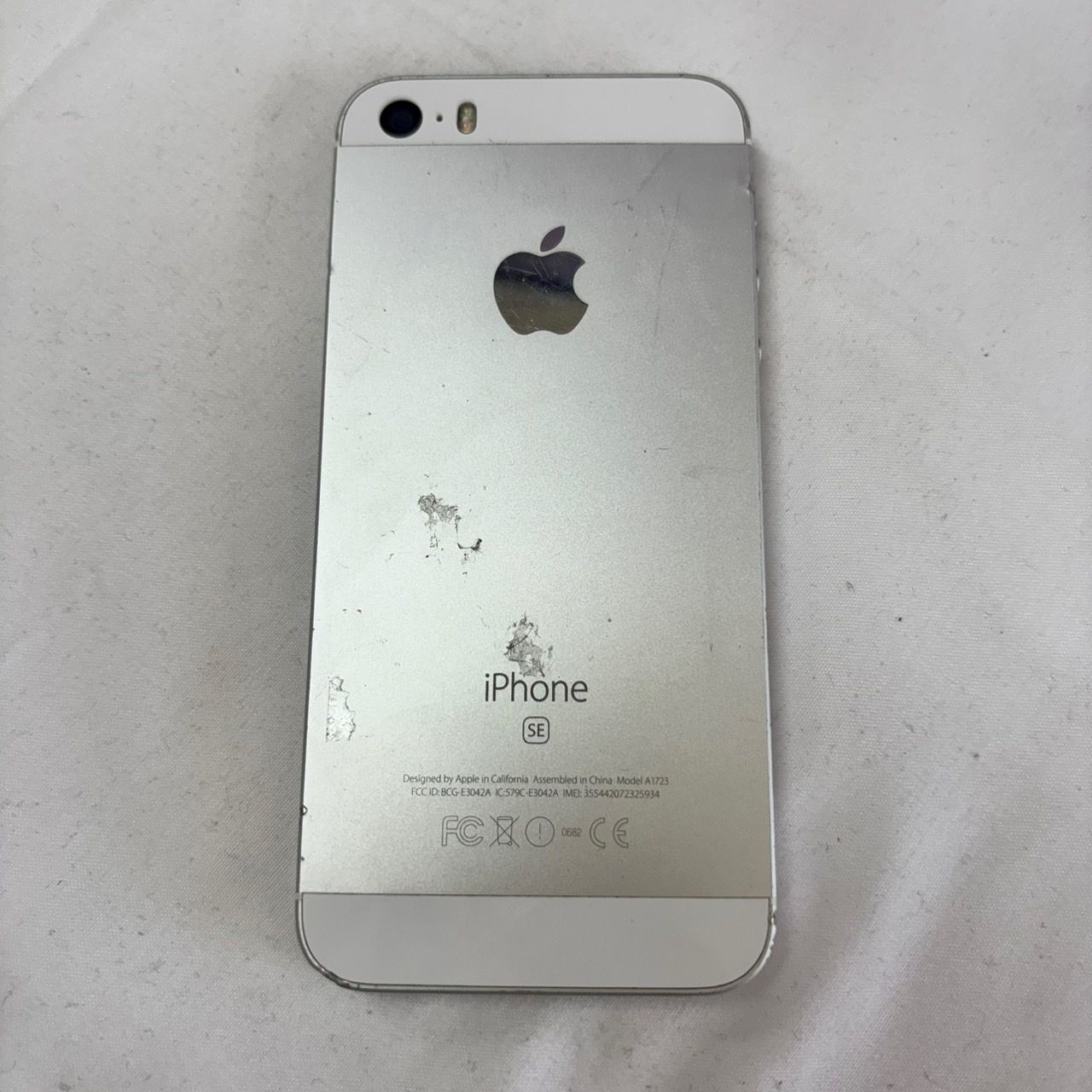 Apple iPhone SE 第一世代 シルバー simフリー ジャンク 266 iPhone SE