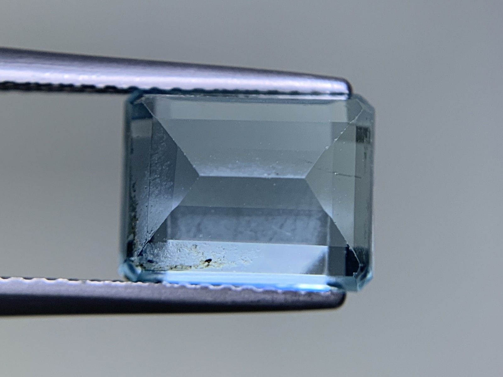 アクアマリン 天然 4.085ct 宝石ソーティング付き 10.0㎜×7.7