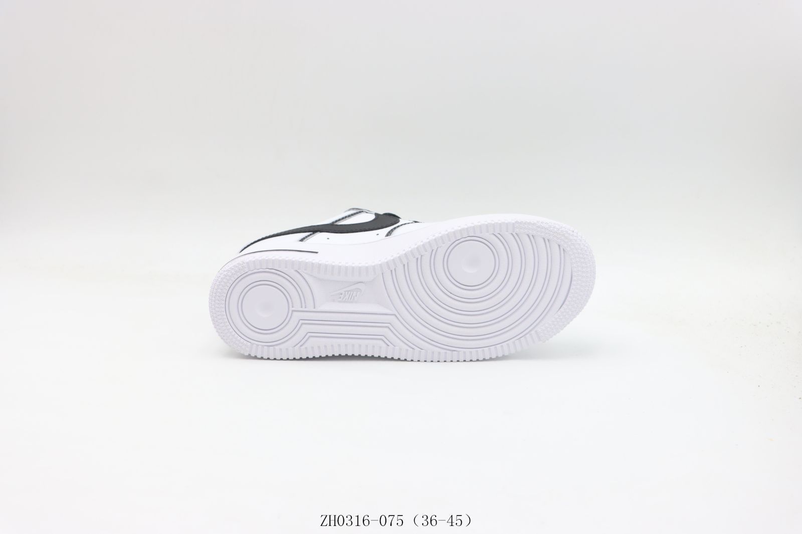 スニーカー ホワイトブラック