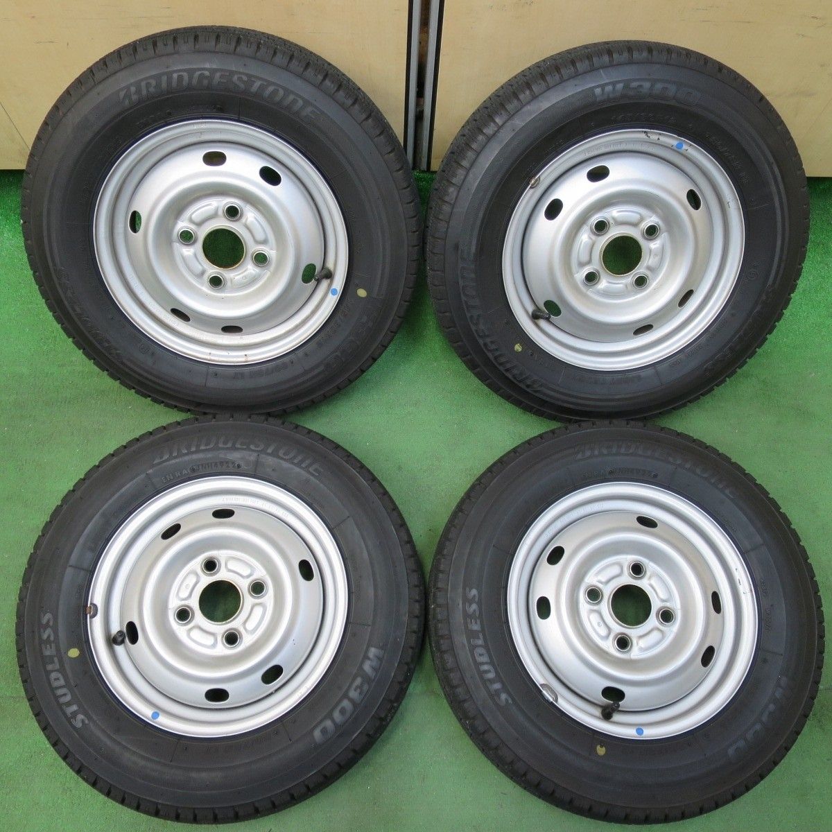 バリ溝！22年！9分☆スタッドレス 145/80R12 80/78N