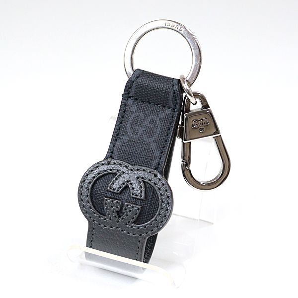 グッチ カットアウト インターロッキングG キーチェーン ブラック