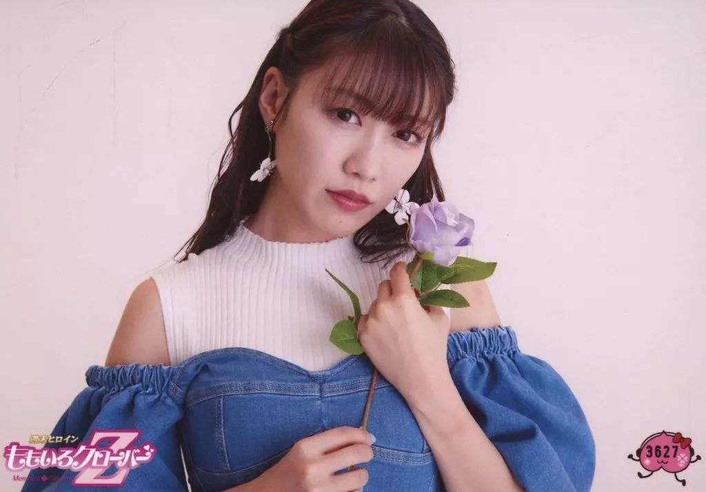 ももいろクローバーZ 高城れに サイン入り 生写真 ももいろクローバーZ 高城れに 生写真(サイン・コメント入)