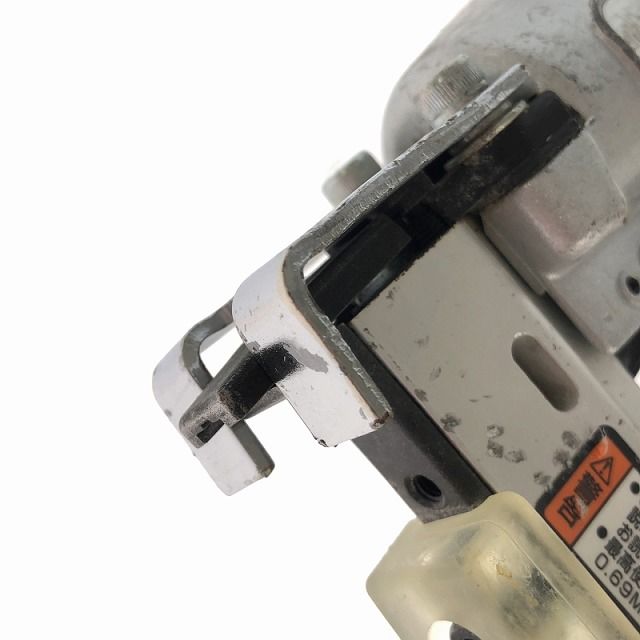 ☆中古品☆makita マキタ 常圧 軽天タッカー AT422CA ステープル幅4mm