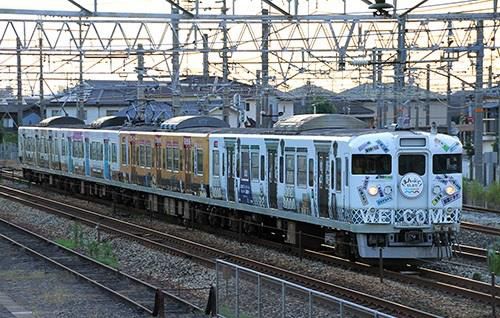 JR115系2000番台（まんぷく宝しま号）4両編成セット（動力付き