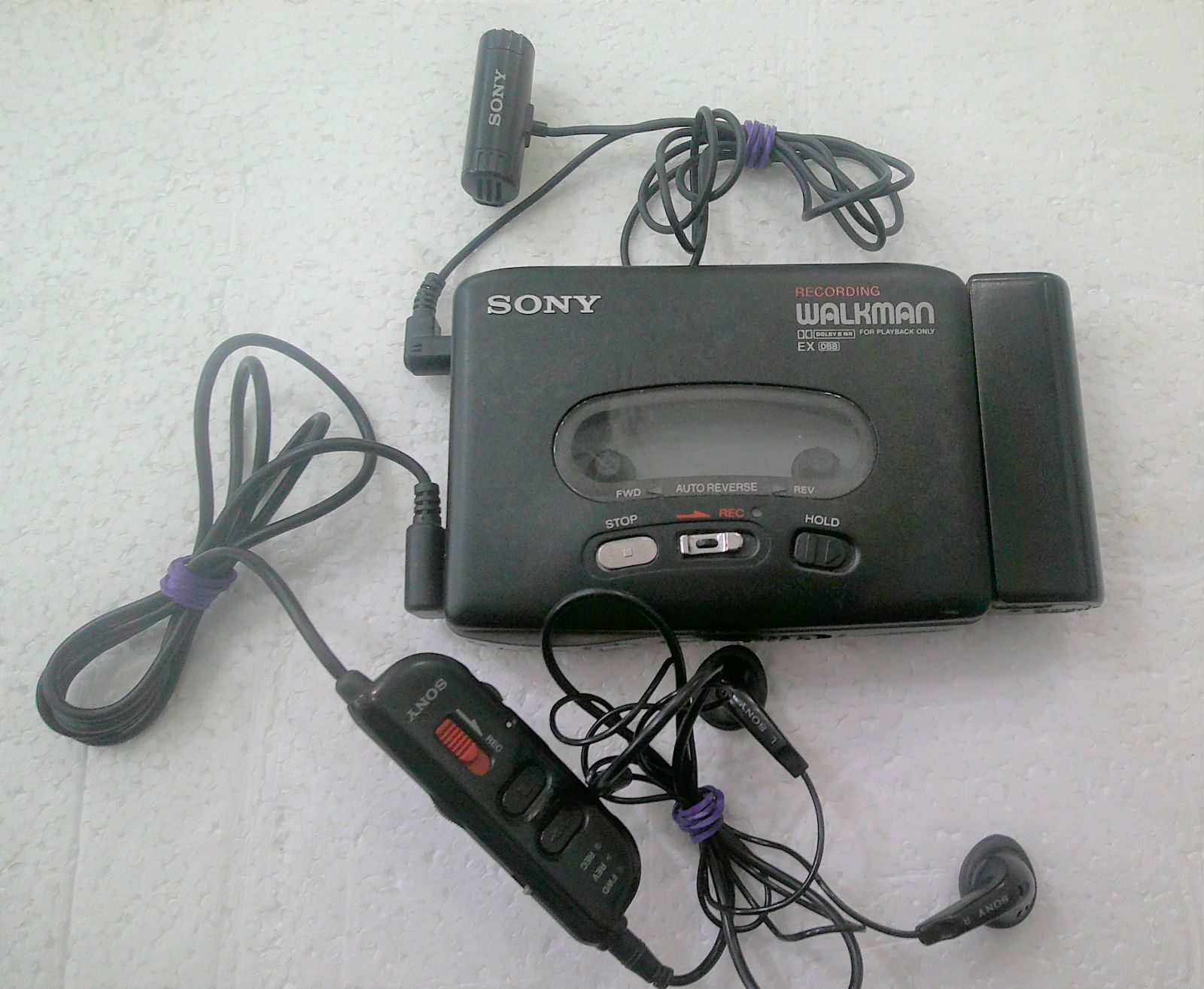 SONY WM-F203 ウォークマン 3台カセットプレーヤージャンク 週末価格】ジャンクSONY ウォークマン WM-F203 カセットプレーヤー
