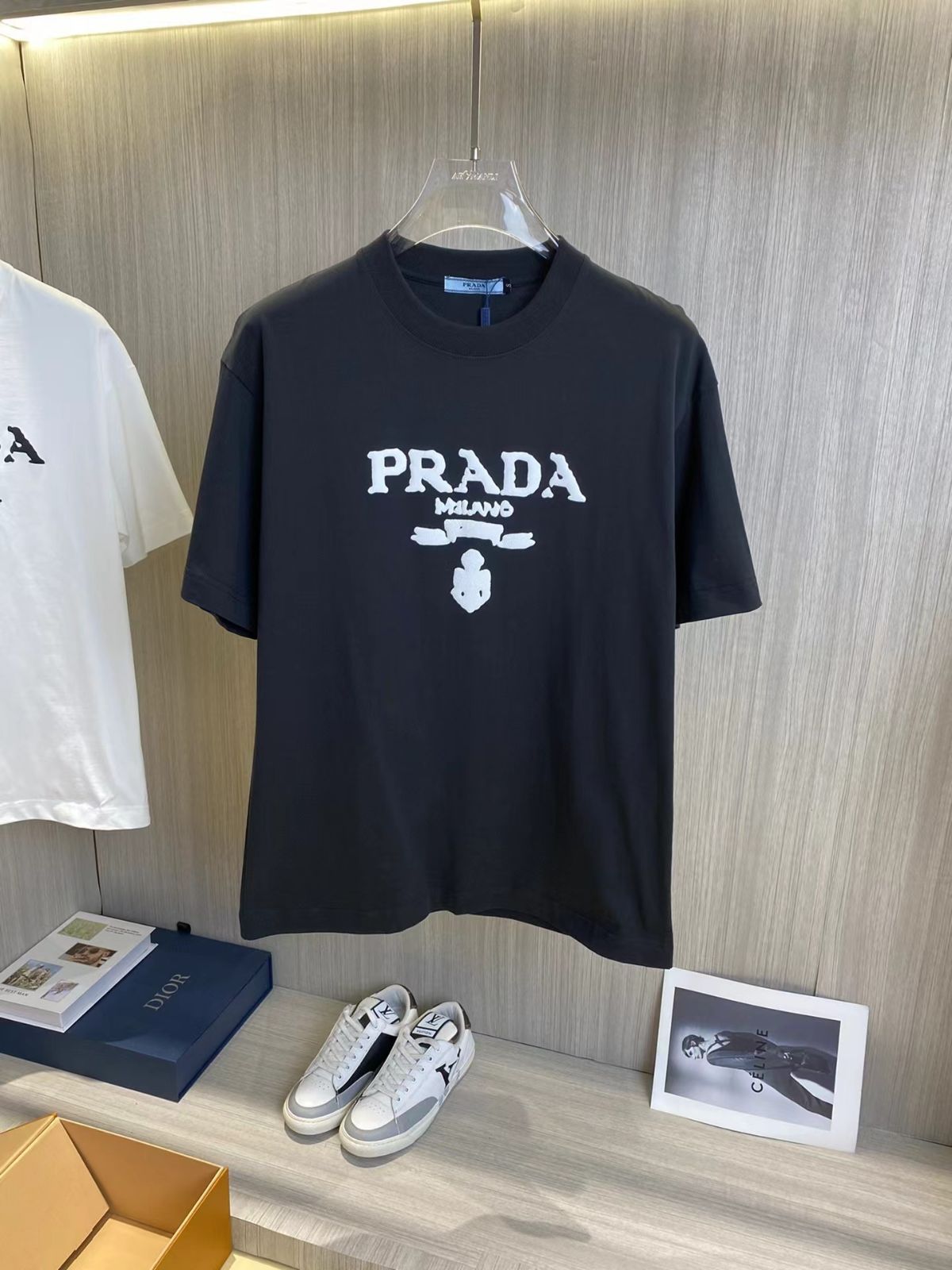 新品PRADA 半袖Tシャツ S ~ XL