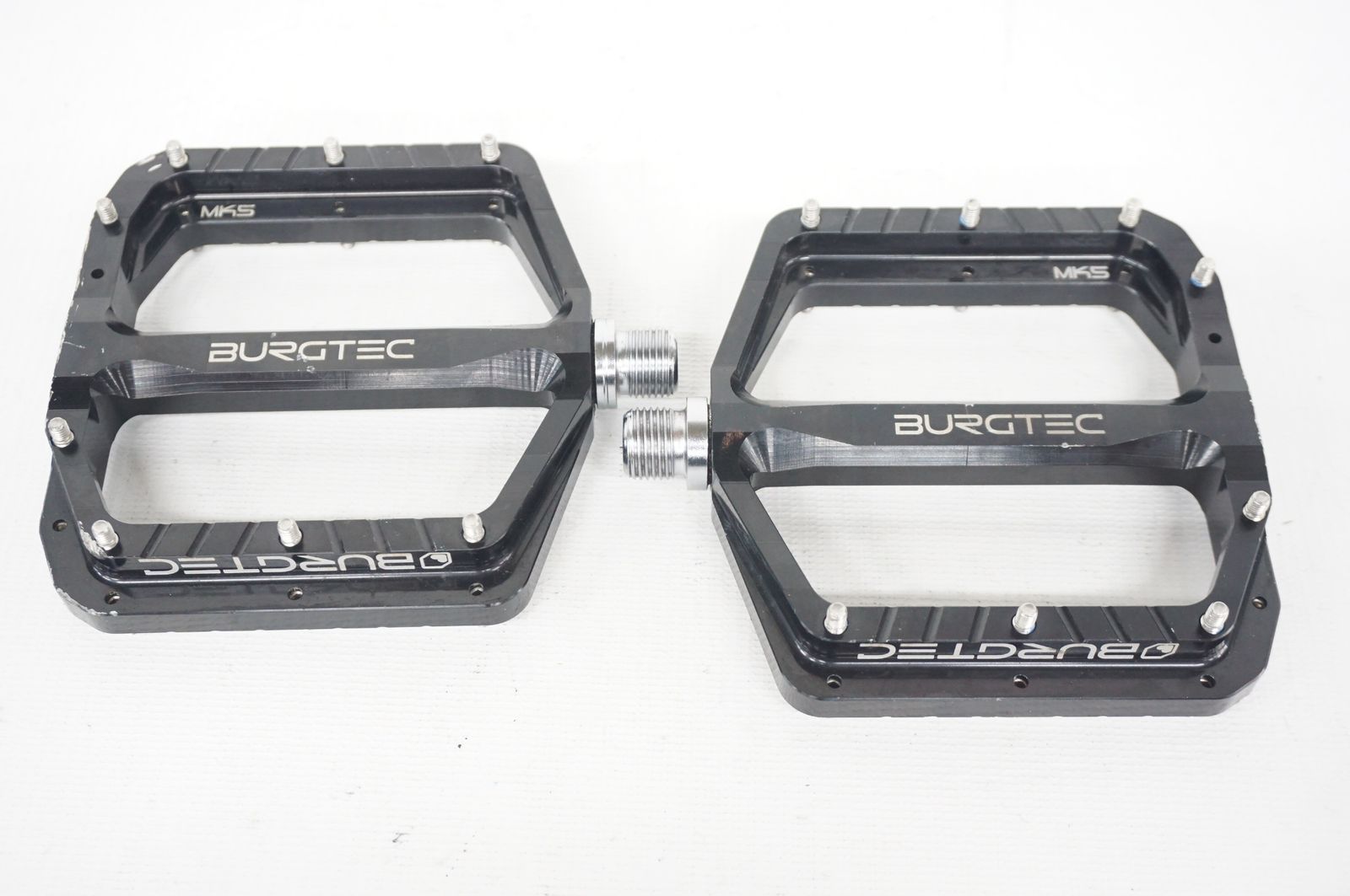 BURGTEC バーグテック MK5 ペダル | バイチャリ阪急塚口店