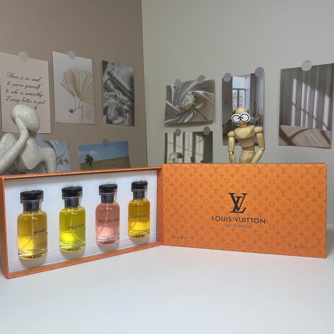 【新品未開封】 Louis Vuitton CONTRE MOI/ROSE DES VENTS/MILLE FEUX/APOGEE 30ml*4 ルイ・ヴィトン コントルモア/ローズ・デ・ヴァン/ミルフィーユ/アポジー 香水 お試し トラベルサイズ サンプル