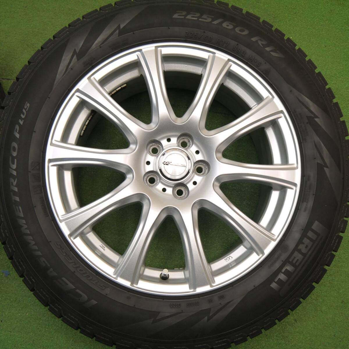 製品保証 バリ溝 キレイ 8.5分 フォレスター 等 225 60R17 スタッドレス ピレリ アイスアシンメトリコ プラス LAUFBAHN ラウフバーン 17インチ PCD100 5H 5031203Hス