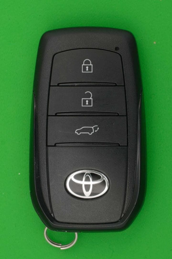 トヨタ ヤリスクロス カローラクロス 3ボタン スマートキー