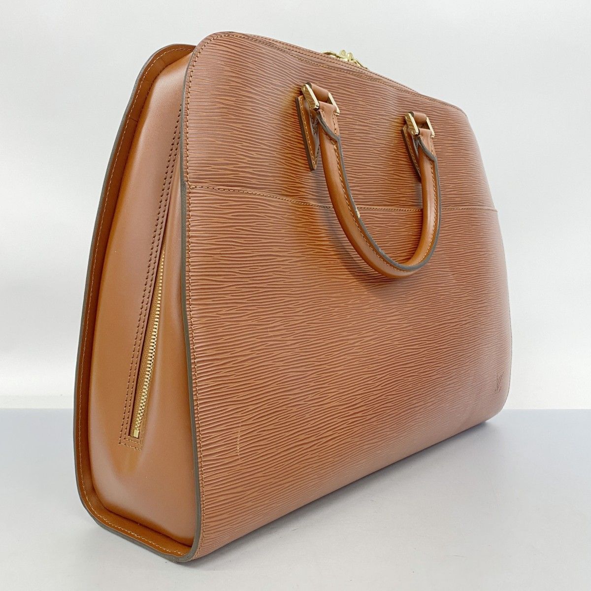 ルイヴィトン ビジネスバッグ エピ ルイヴィトン LOUIS VUITTON エピ