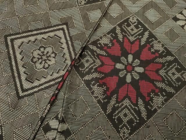 平和屋着物●本場大島紬　龍郷絣　花菱文　正絹　逸品　DAAQ3405ps 平和屋着物○本場大島紬 龍郷絣 花菱文 正絹 逸品 DAAQ3405ps - メルカリ