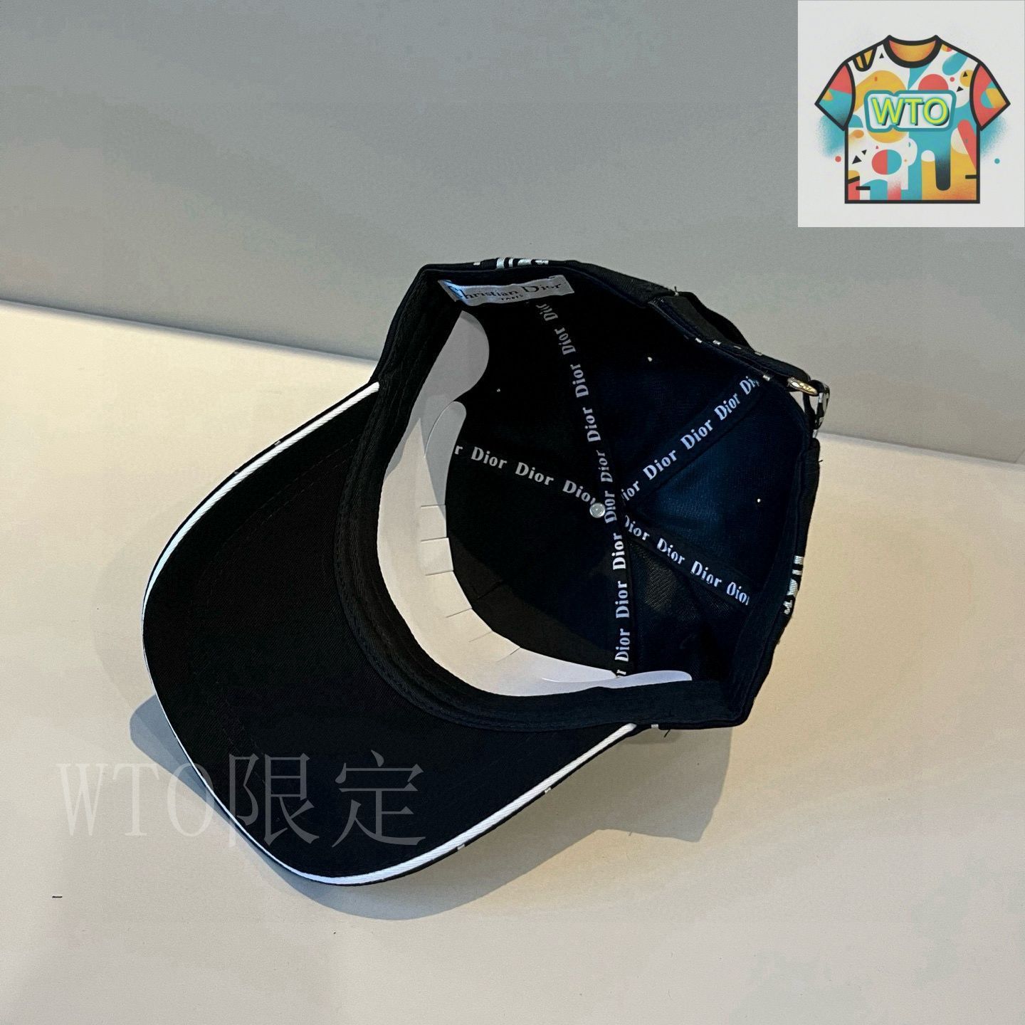 Dior キッズ ベースボールキャップ ❣️新品未使用❗️サイズＴ3 キッズも大人もクールにディオール＊Dior キッズ キャップ (Dior