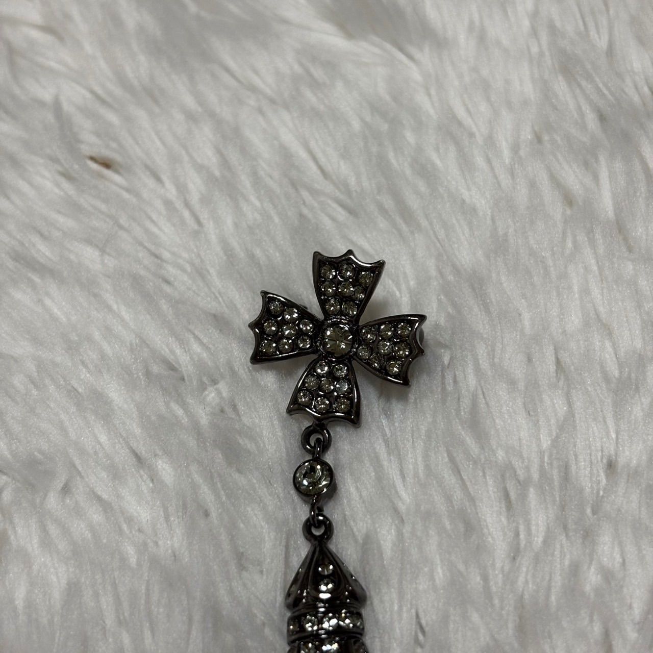 FOXEY フォクシー タッセル ラインストーン ブローチ