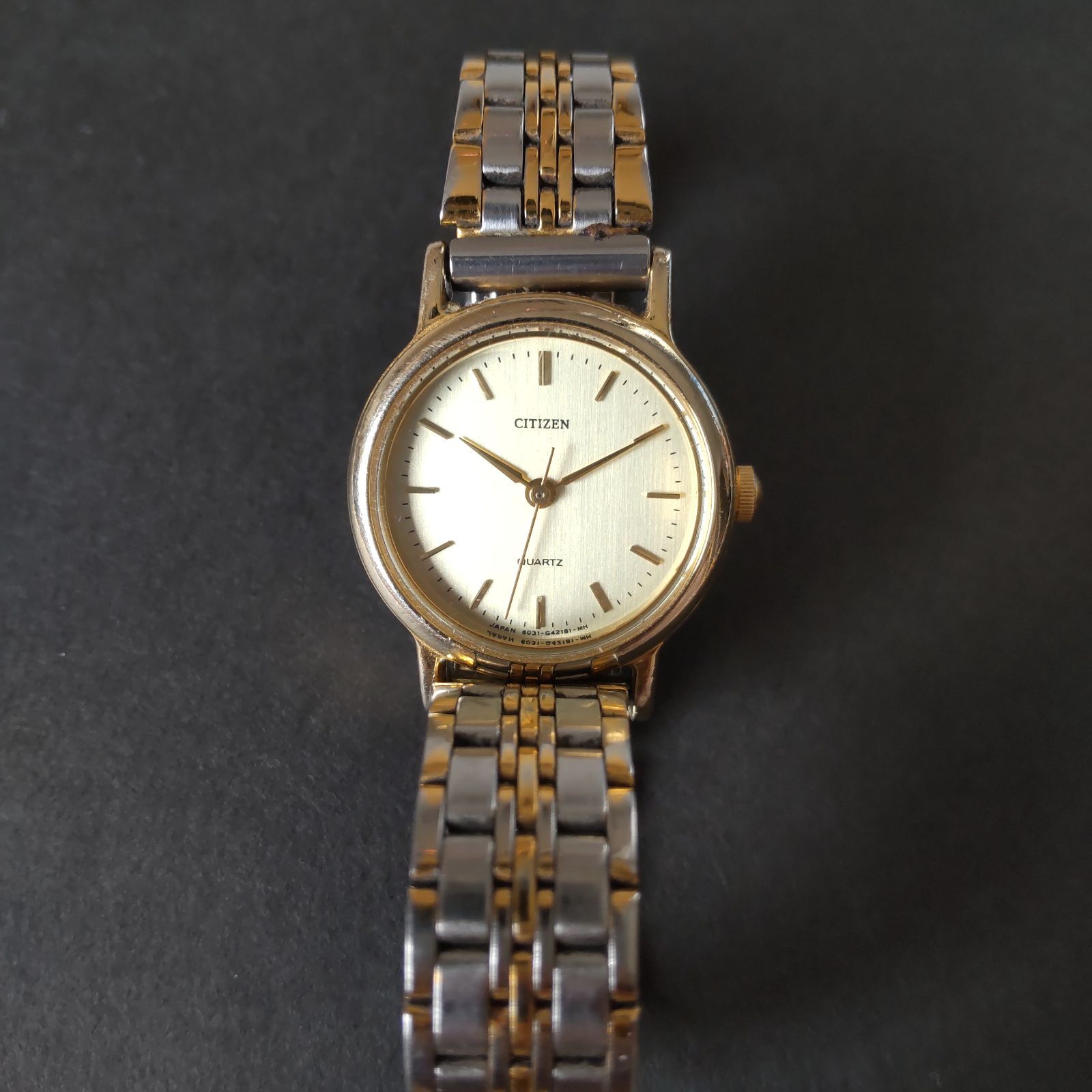 CITIZEN】Quartz シチズン 2200-226909 レディース ゴールド文字