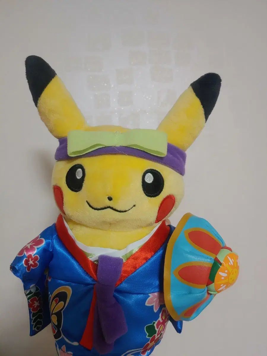 沖縄 ピカチュウ 人形