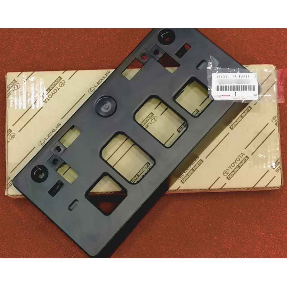 トヨタ 新品 純正 TOYOTA 正規 未使用 フロントライセンスプレートブラケット レクサス RX450h GYL15W 2009-2015 ナンバー ステー 取付 パーツ メンテ 異音対策 タイヤ エンジン