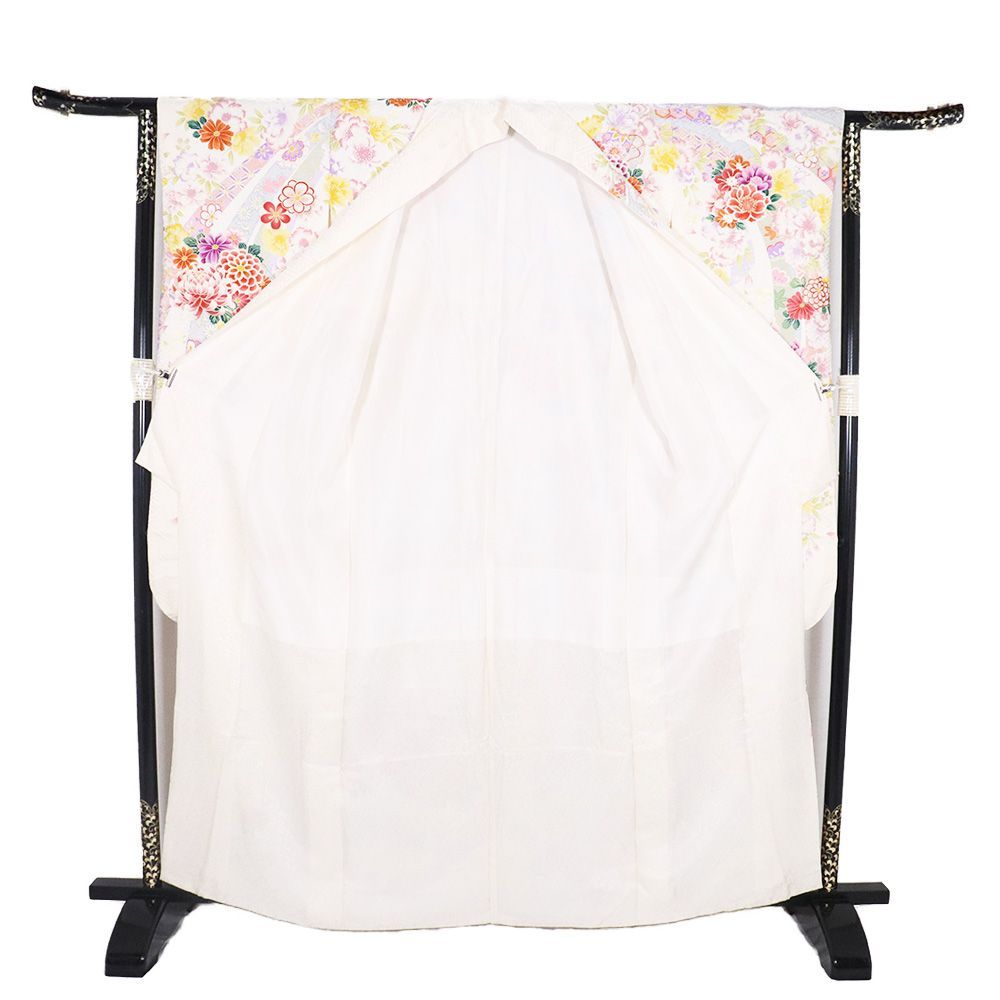 ち★美品★ 振袖&長襦袢セット　正絹　織柄無地　花紋刺繍　身丈162センチ 振袖&長襦袢セット 正絹 織柄無地 花紋刺繍 身丈162センチ