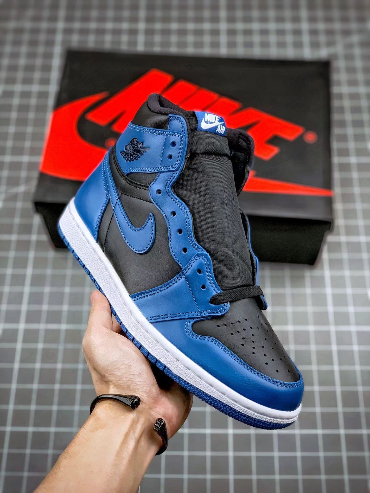 NIKE AIR JORDAN 1 HIGH DARK MARINA BLUE