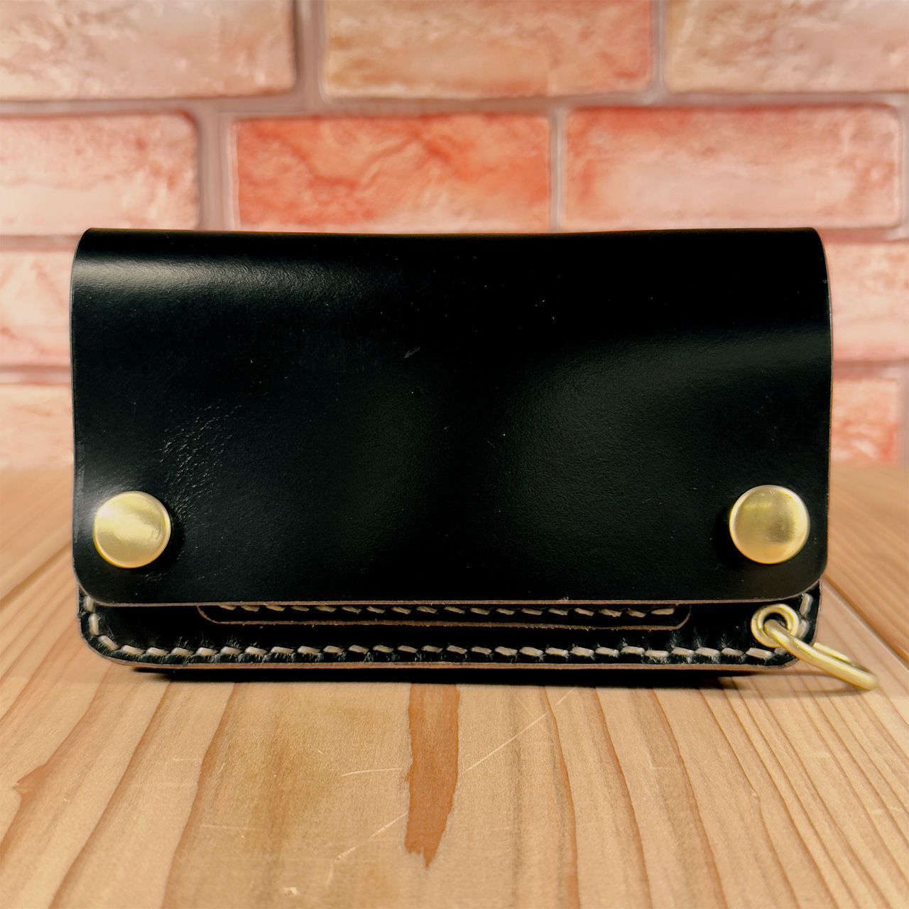 クロムエクセル・ブラック茶芯｜ミドルトラッカーウォレット – Horween