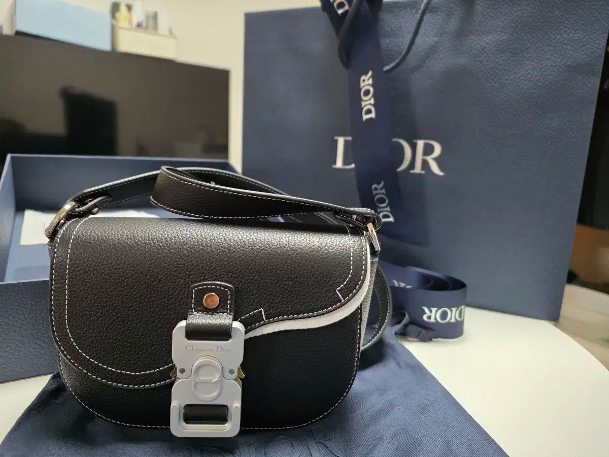 Dior ディオール サドルバッグ ミニ フラップ メッセンジャーバッグ