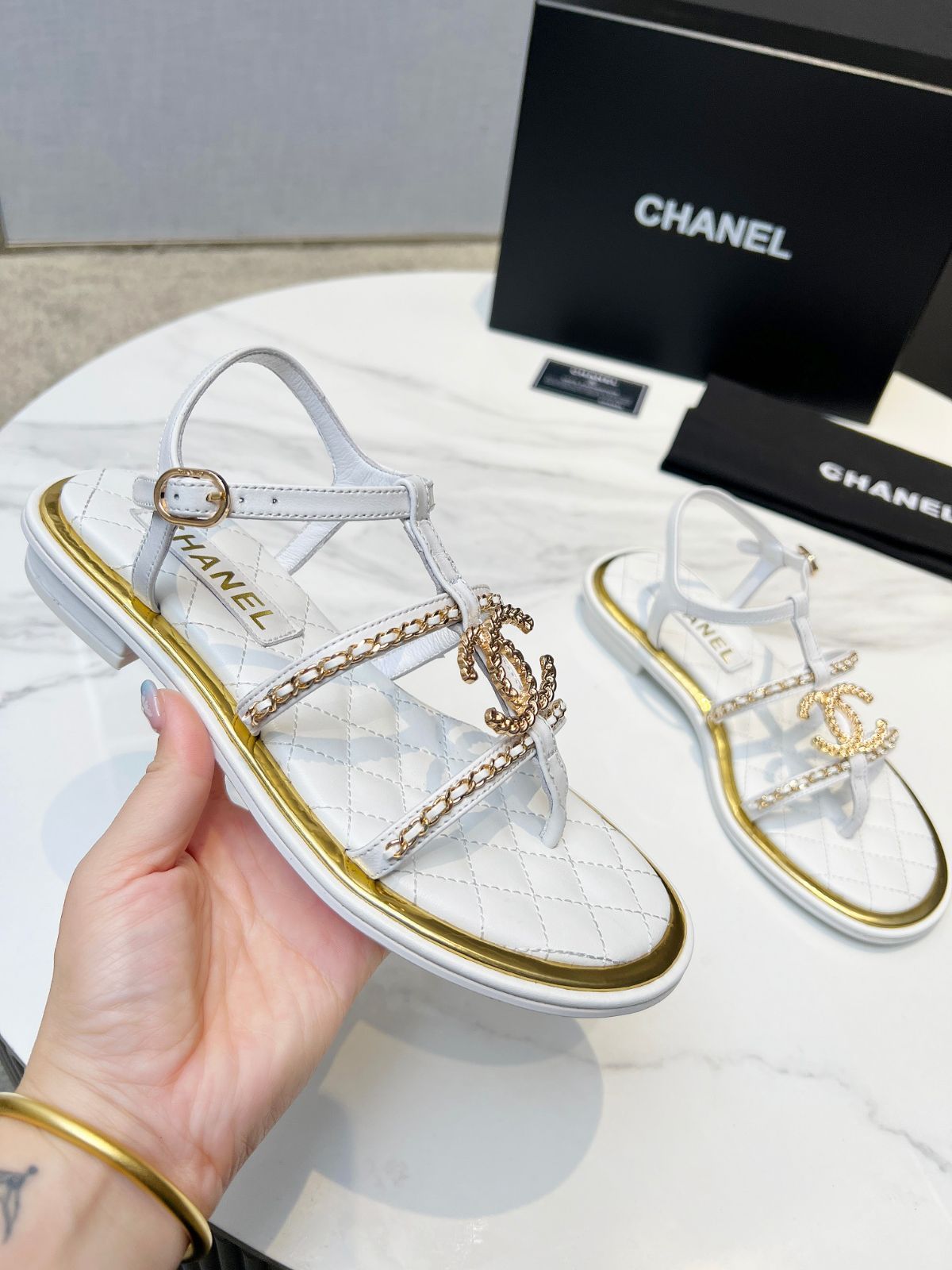 【華奢ストラップで女度up♡】CHANEL サンダル CHANEL シャネル ストラップ サンダル ミュール ラインストーン